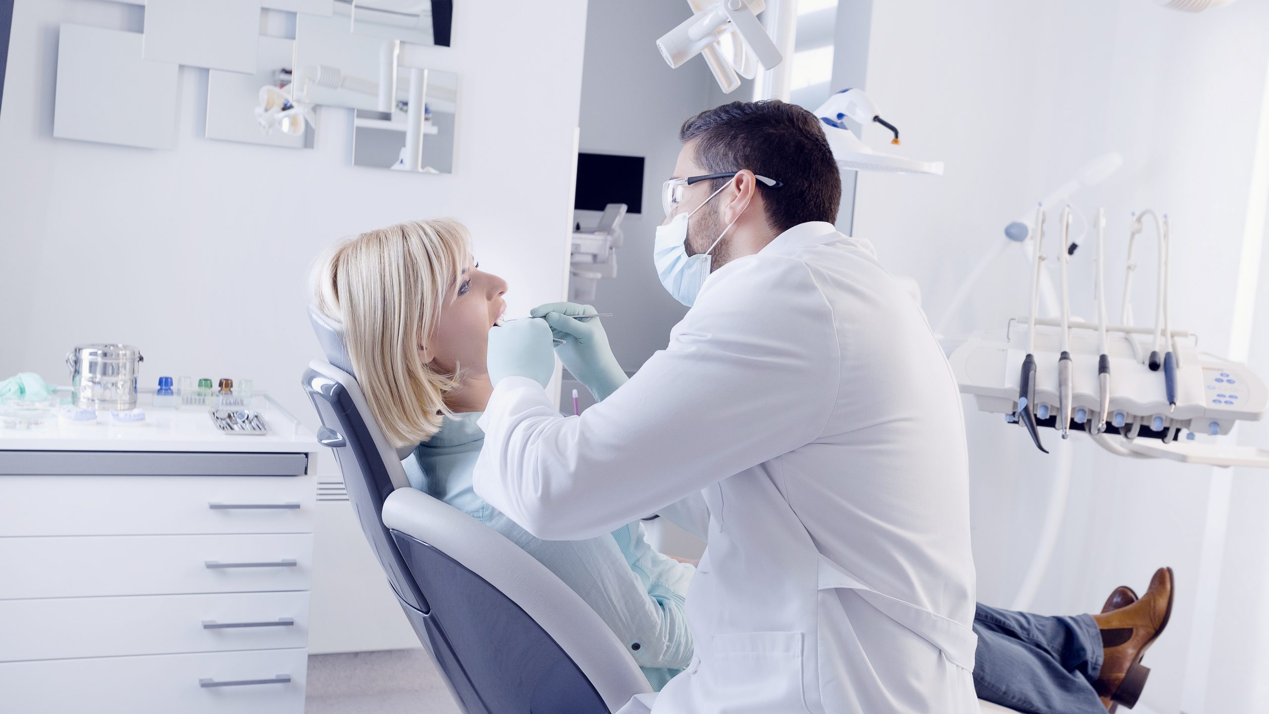 Dentist in Oakwood, GA